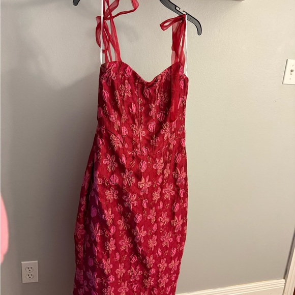 Lulu's Magenta Floral Jacquard Midi Dress - Picture 8 of 10